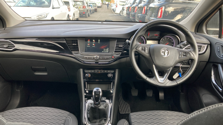 Vauxhall Astra 1.4T 16V 150 SRi 5dr Petrol Hatchback